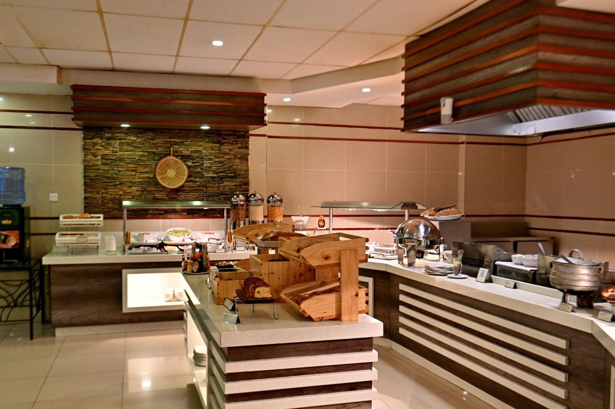 Holiday Inn - Bulawayo By Ihg Екстер'єр фото