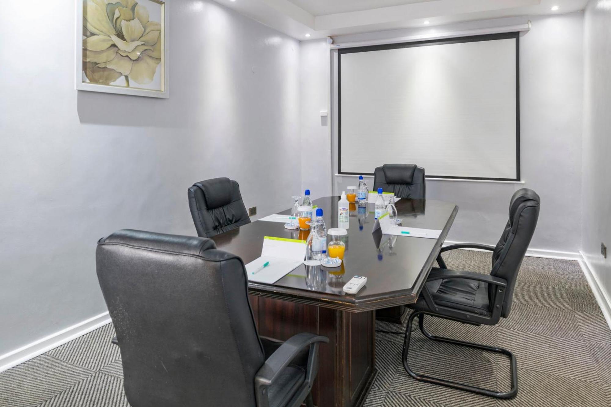 Holiday Inn - Bulawayo By Ihg Екстер'єр фото